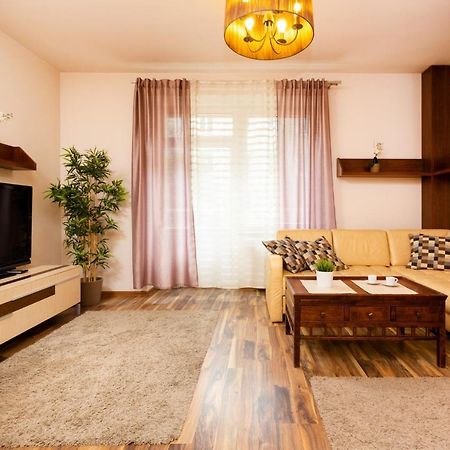 Apartment Warsaw Hoza By Noclegi Renters Buitenkant foto